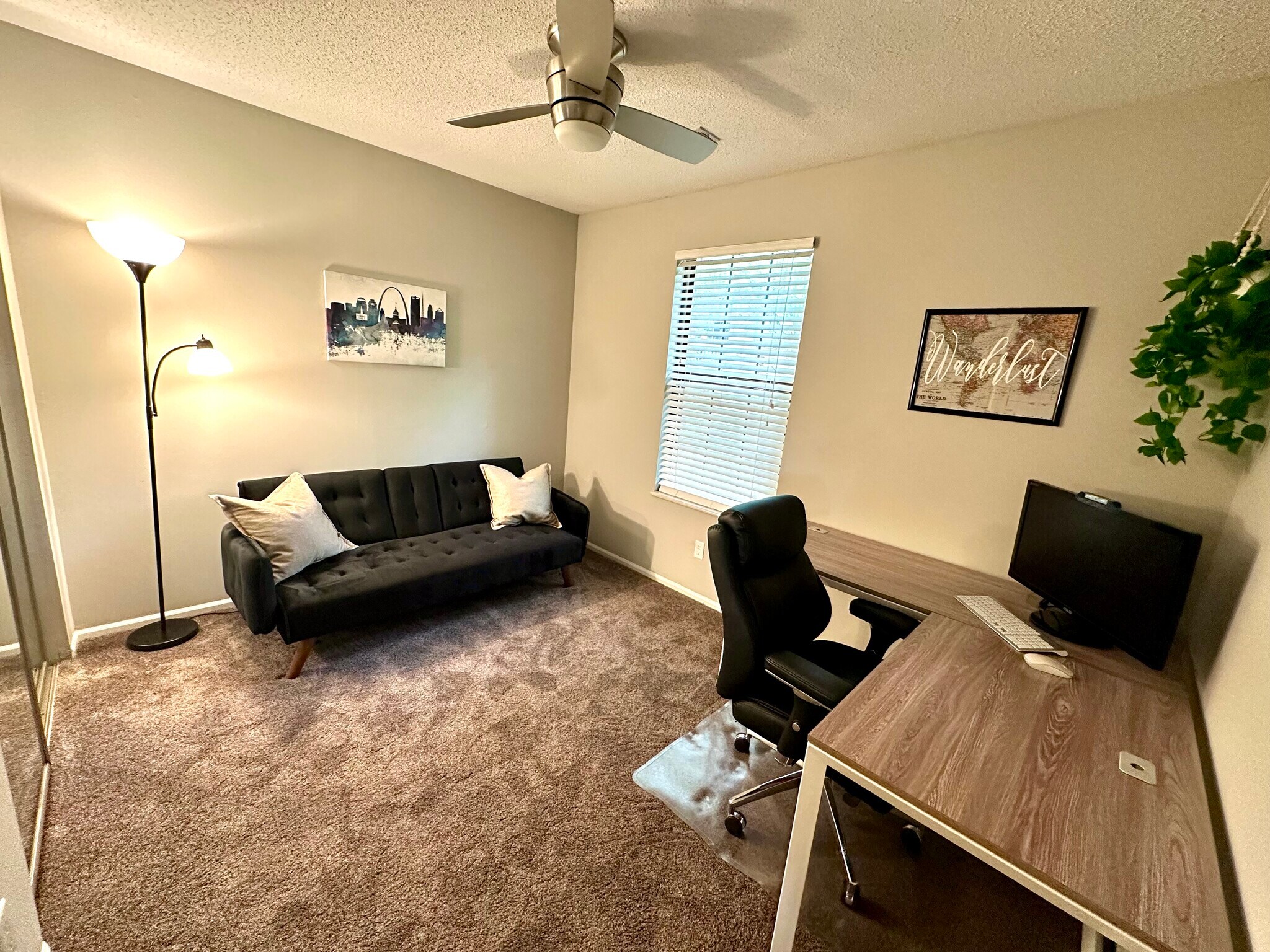 Building Photo - 2218 Canyonlands Dr