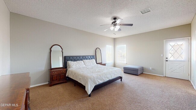Building Photo - 12231 Tierra Baja Way