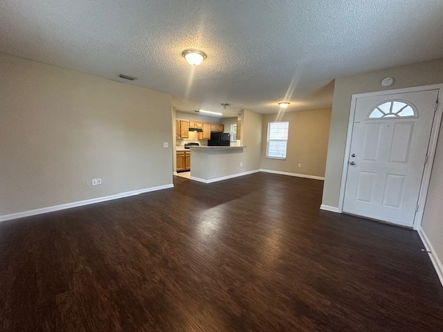 Building Photo - Coming Soon! Spacious 4 Bedroom Home with Fenced Yard!