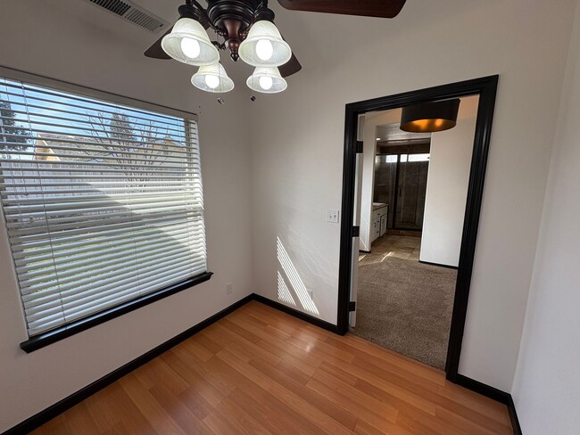 Building Photo - NW Visalia Home coming soon!