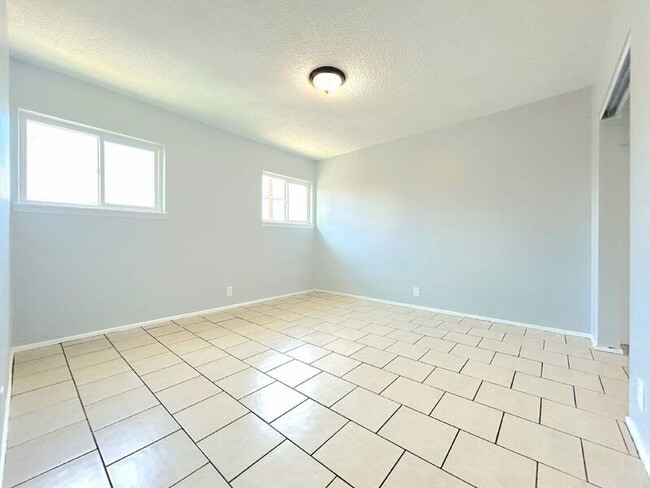 Building Photo - 8118 Stanford Ave