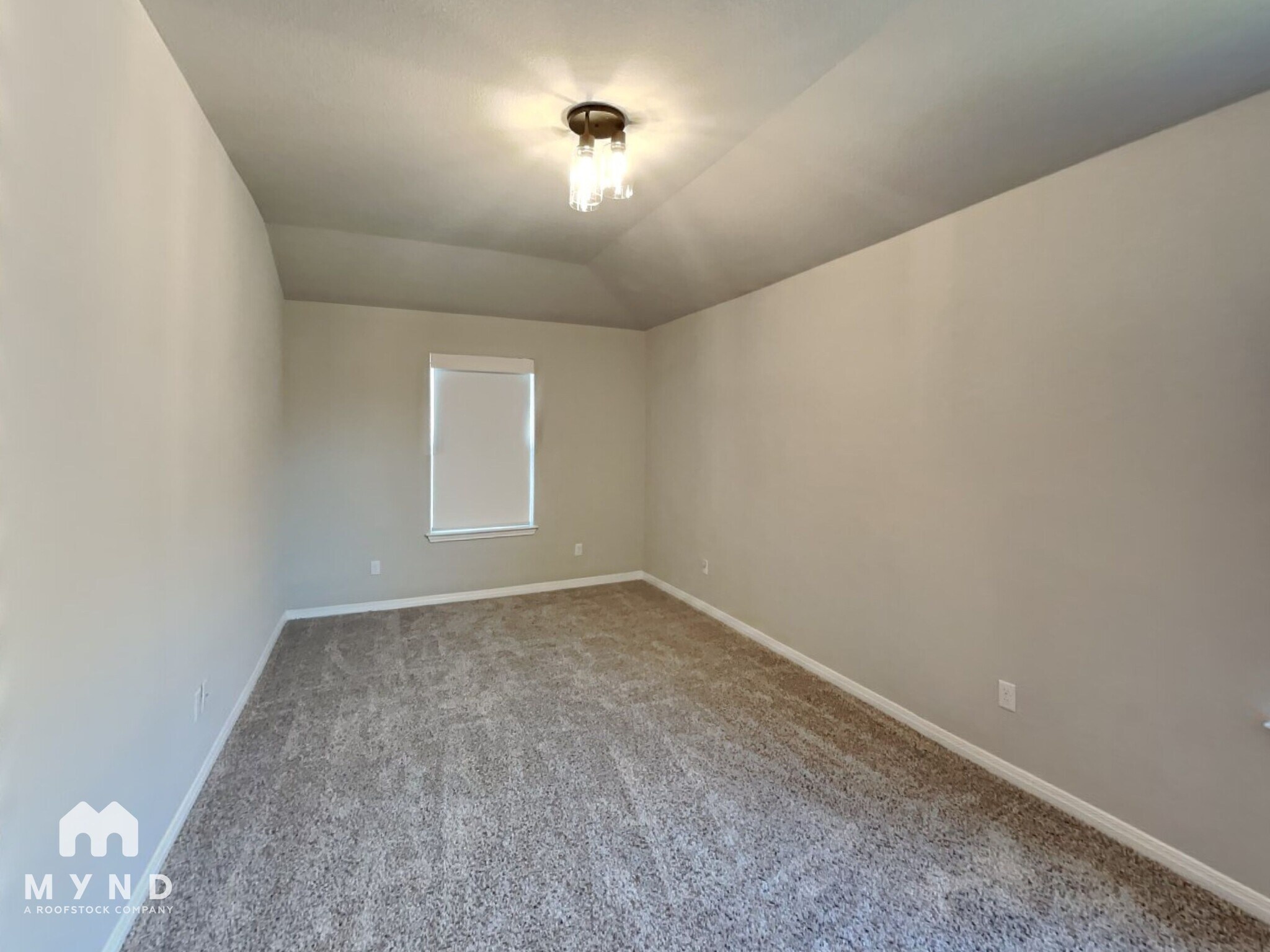 Building Photo - 906 Limestone Shls Rd