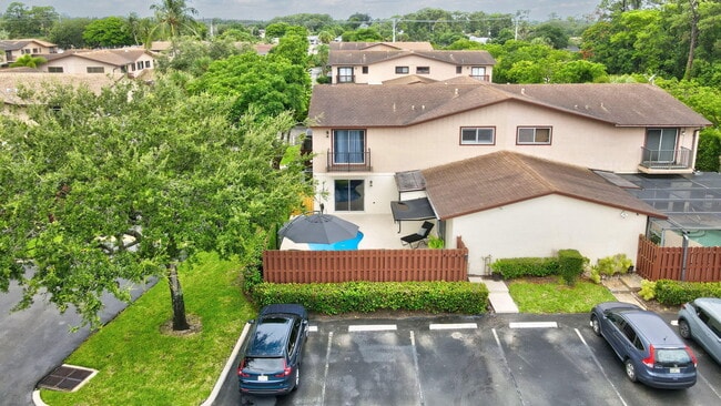 Building Photo - 4180 Landar Dr N