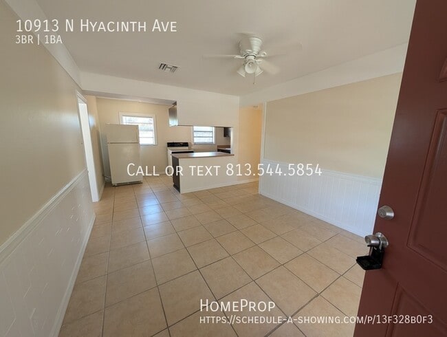 Building Photo - 10913 Hyacinth Ave