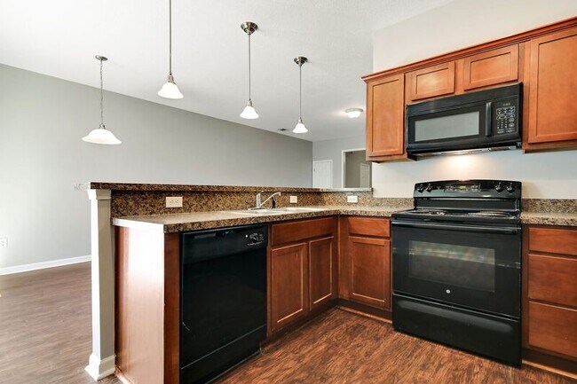 Building Photo - 850 Canyon Oak Loop