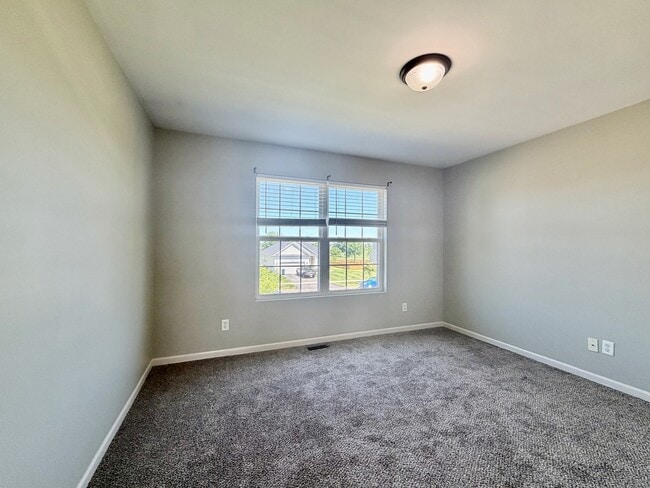 Building Photo - 367 Bertram Dr