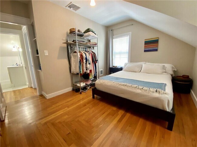 Building Photo - 30 Gould St