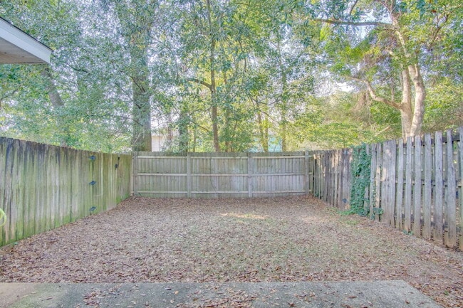 Building Photo - Coming Available January 25 Two Bedroom Townhome in Windship Cove Near Davis Highway and I-10