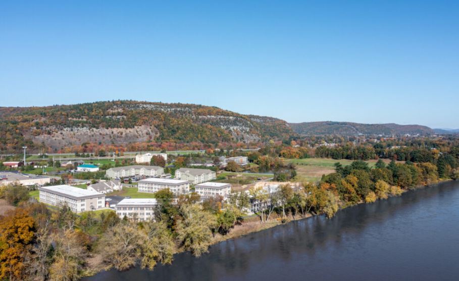 Riverside on the Delaware - 180 Westfall Town Dr Matamoras PA 18336 ...