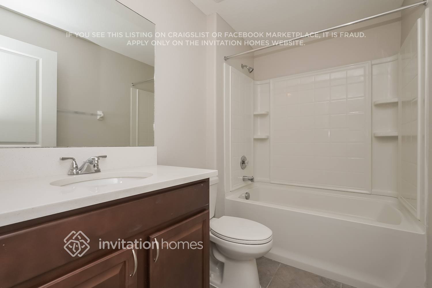 Building Photo - 10619 Lake Montauk Dr
