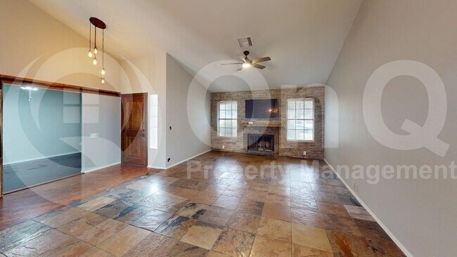 Building Photo - 11638 N 109th St