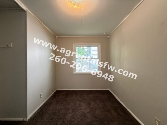 Building Photo - 2131 Cozy Ct