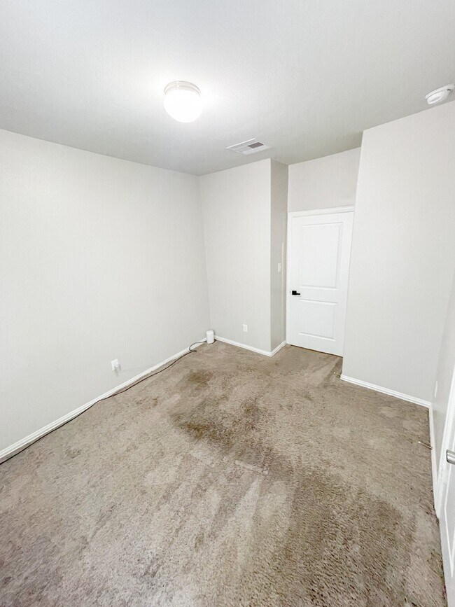 Building Photo - 21130 American Yellowwood Pl
