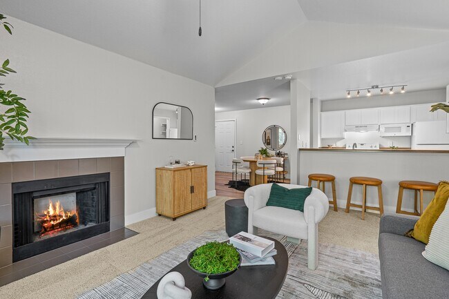 Building Photo - Haven at Golf Creek