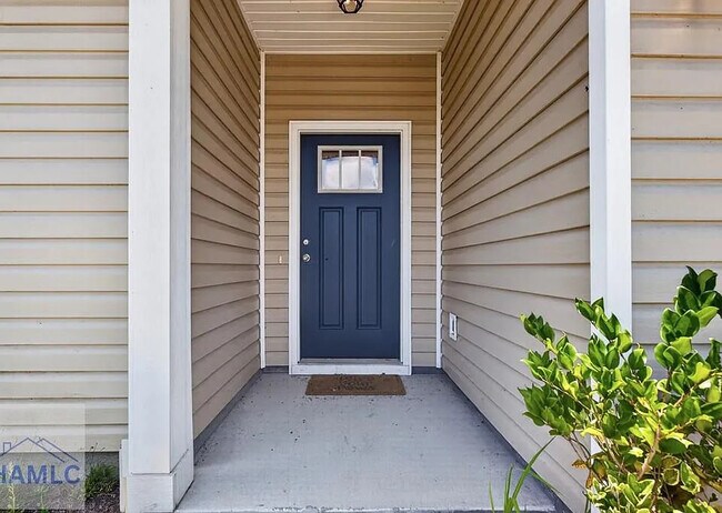 Building Photo - 589 Meloney Dr