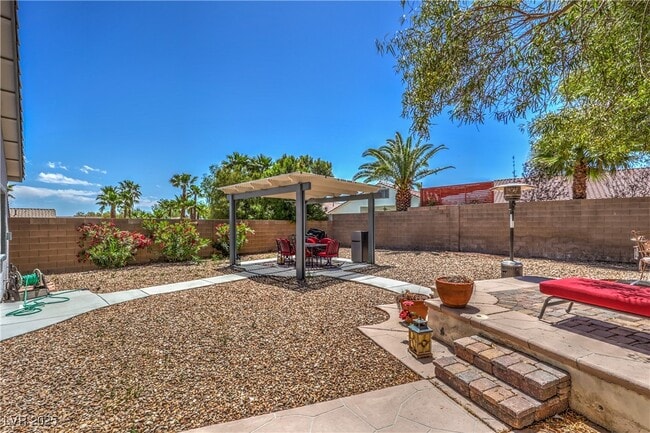 Building Photo - 11135 River Hills Ln