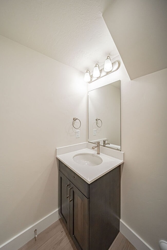 Building Photo - Teton River Townhomes