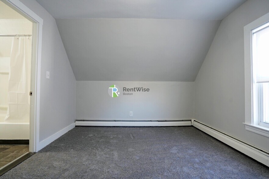 Building Photo - 50 A Winship St