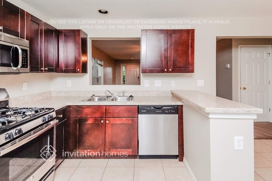 Building Photo - 5701 Tanagergrove Way