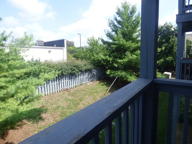 Building Photo - FALL SPECIAL-1/2 Off 2nd Mo! Lovely Condo,...