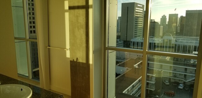 Building Photo - Cortez Hill 2 bed 2bath (downtown), 1217 sqft And Great Views