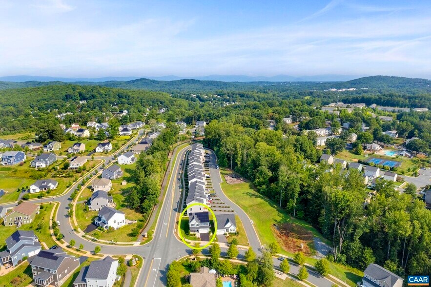 Desirable Sunset Overlook Neighborhood - 3007 Sun Valley Dr