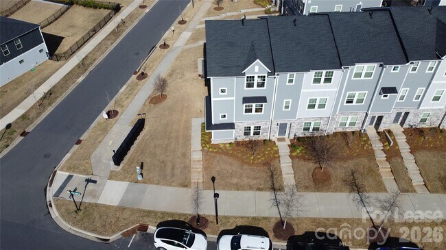 Building Photo - 2518 Arbor Loop Dr