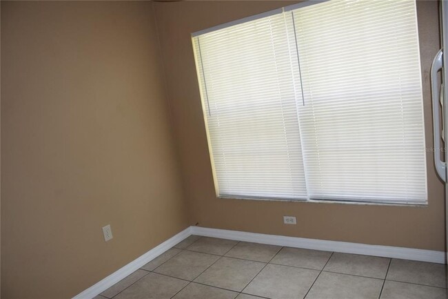 Building Photo - 322 Baccarat Ct