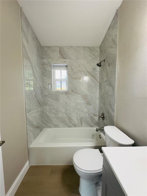 Building Photo - 3235 Oakley Ave S