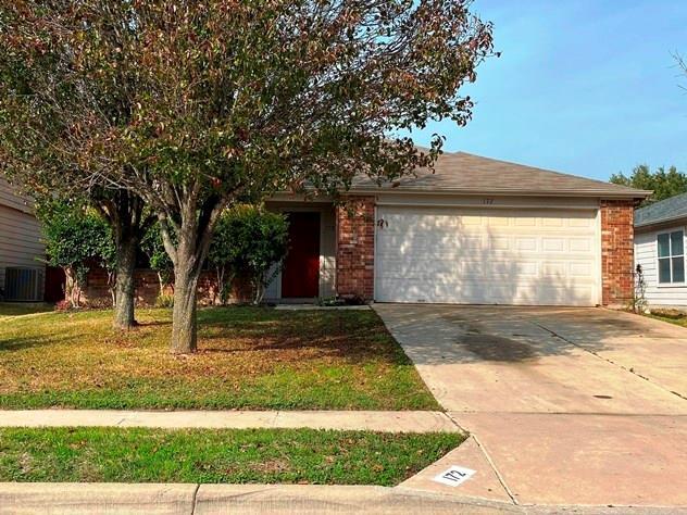Primary Photo - 172 Spruce Dr