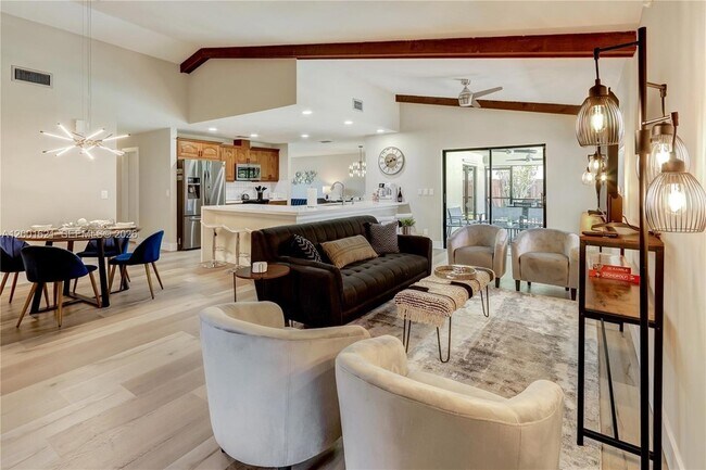 Building Photo - 1130 NW 78th Terrace