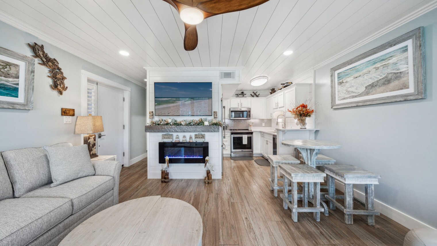 Building Photo - 5717 Thomas Dr