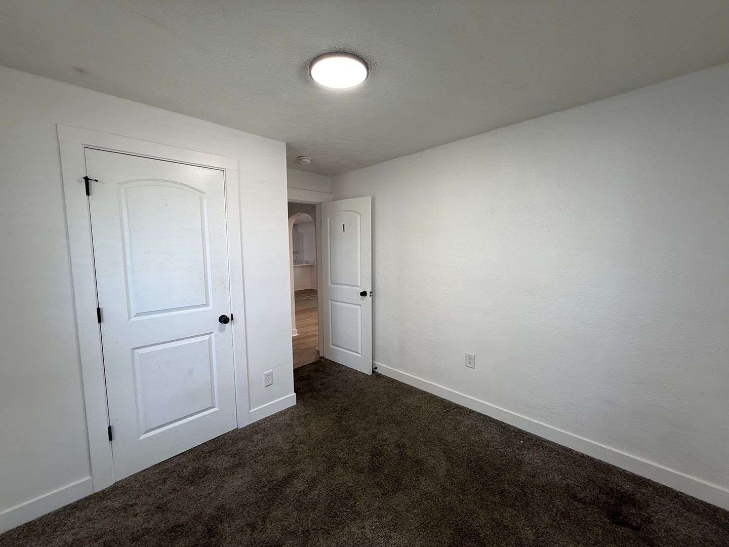 Building Photo - 523 N Alton Ave