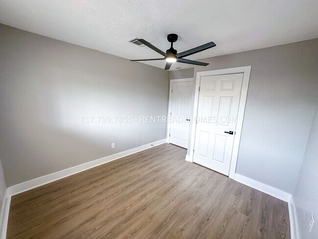 Building Photo - 3305 Scotch Moss Ln