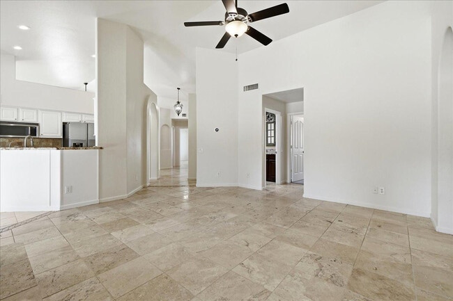 Building Photo - 2207 E Tahitian Way