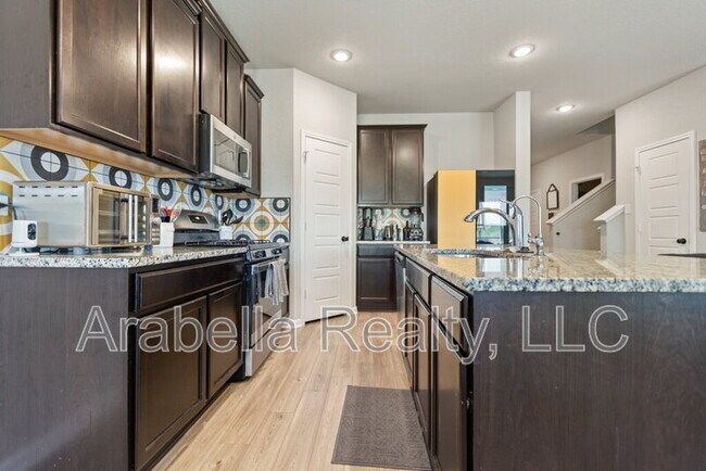 Building Photo - 7002 Flint Cyn