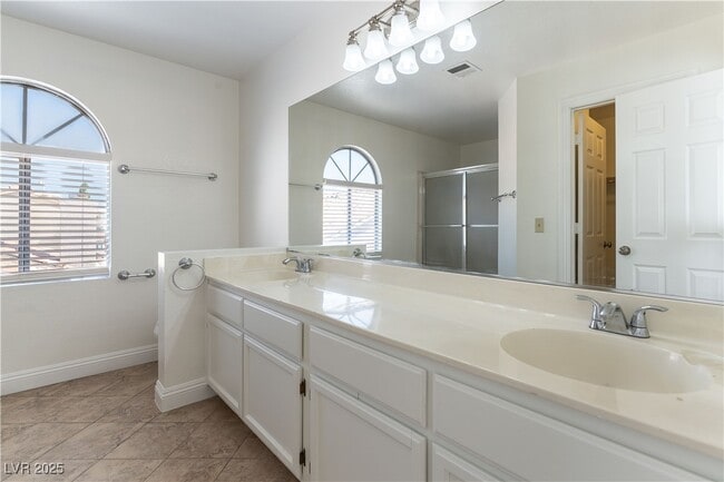 Building Photo - 1464 Harmony Hill Dr