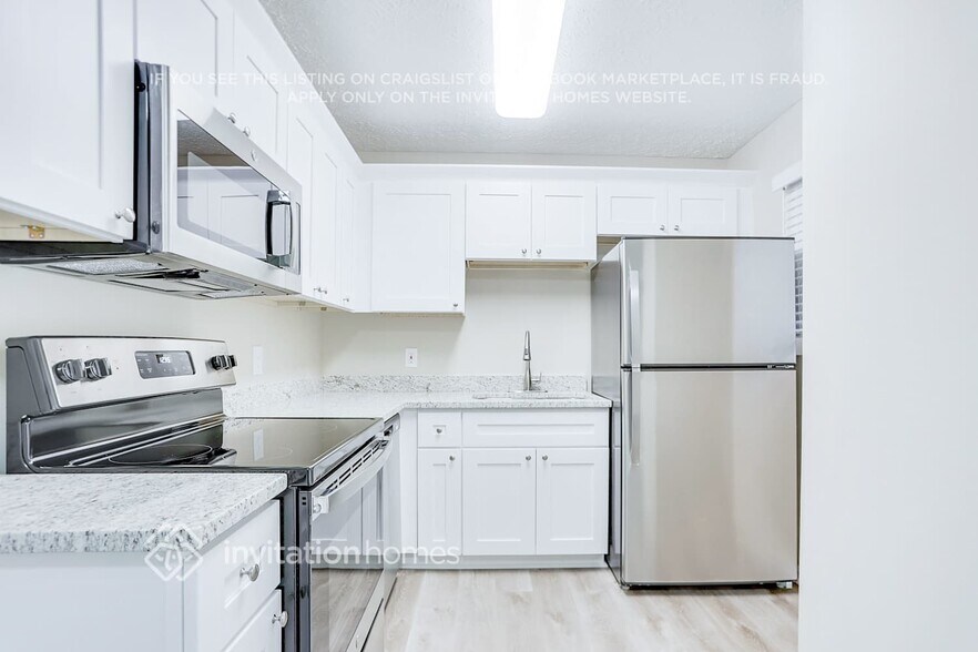 Building Photo - 2822 Battle Forrest Dr