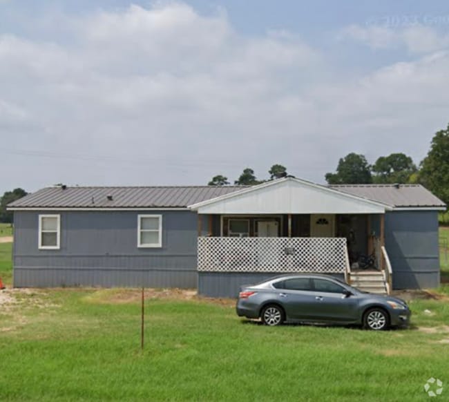 Building Photo - 5488 County Rd 313 E