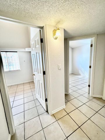 Building Photo - 12752 Tierra Salas Dr