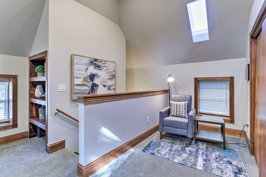 Building Photo - 1537 N Williams St