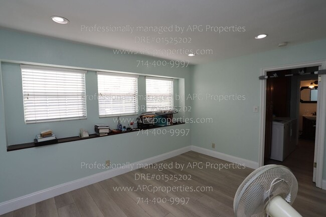 Building Photo - 7164 Santa Teresa Cir