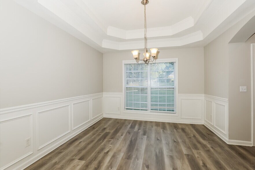 Building Photo - 185 Revolutionary Dr