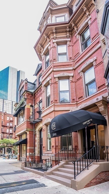 Building Photo - 232 Clarendon St