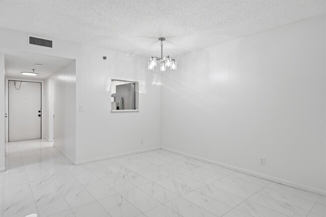 Building Photo - 4700 Lucerne Lakes Blvd W