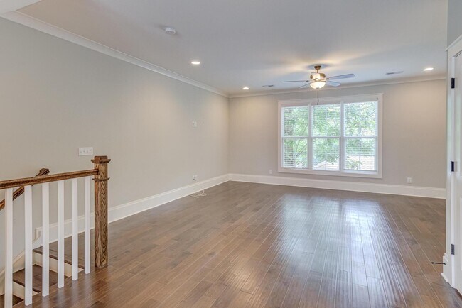 Building Photo - 208 Asher Springs Cir