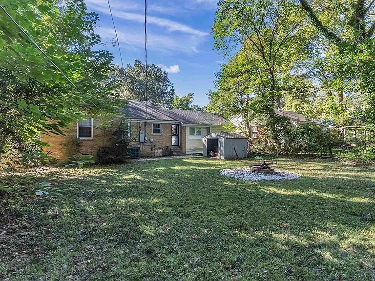 Building Photo - 3704 Friar Tuck Rd