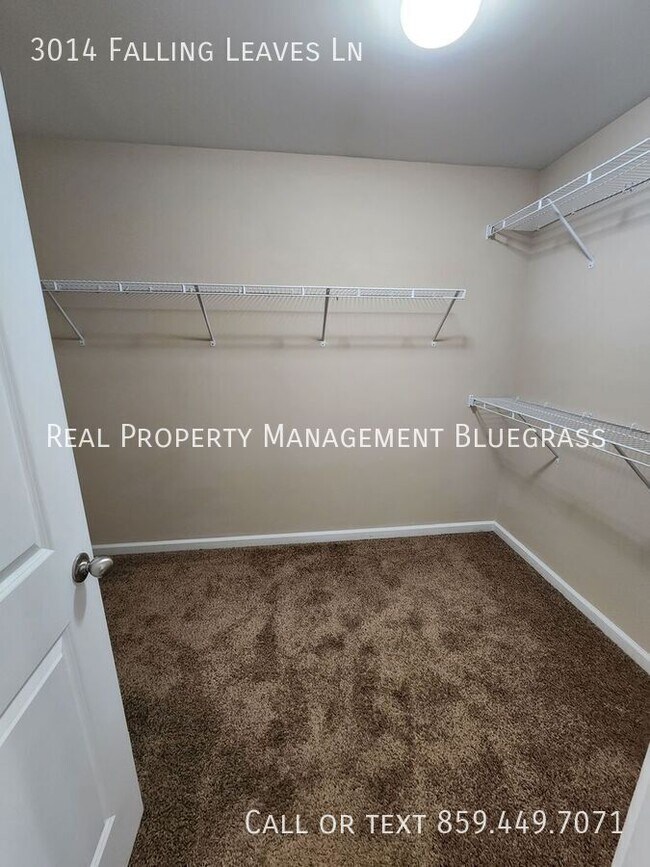 Building Photo - 3014 Falling Leaves Lane