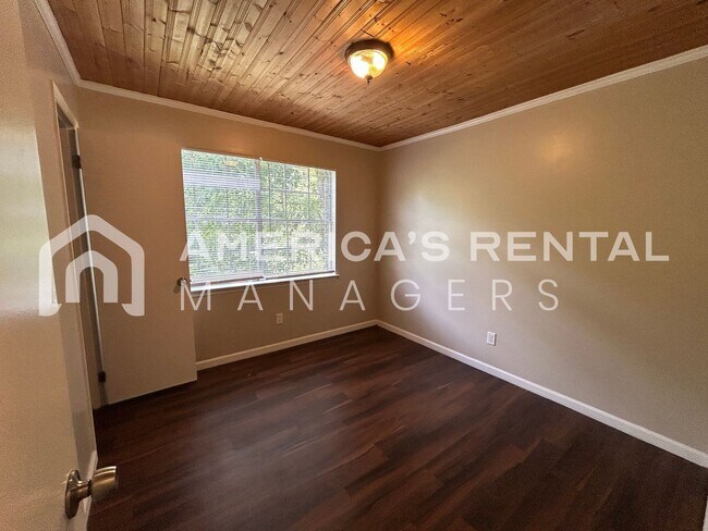 Building Photo - MOVE IN SPECIAL!!! - Home for rent in Pinson! Available to View Now! Sign a 13-month lease by 7/3...