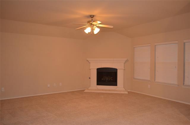 Building Photo - 9604 Sleepy Hollow Dr